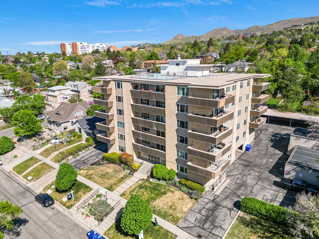 Building Photo - North Ridge Heights