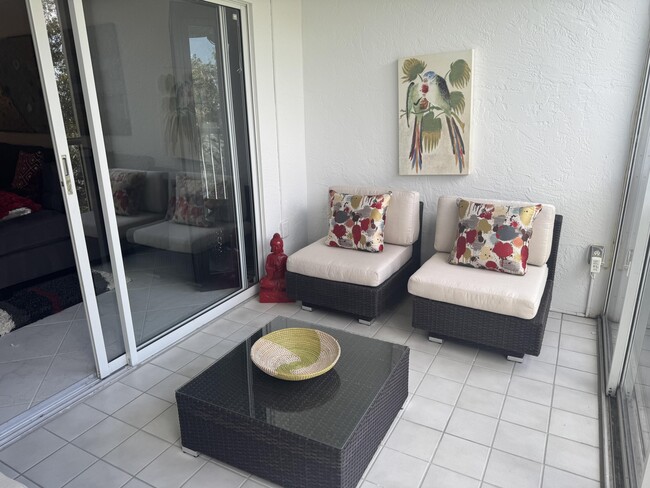 Building Photo - 14111 Royal Vista Dr