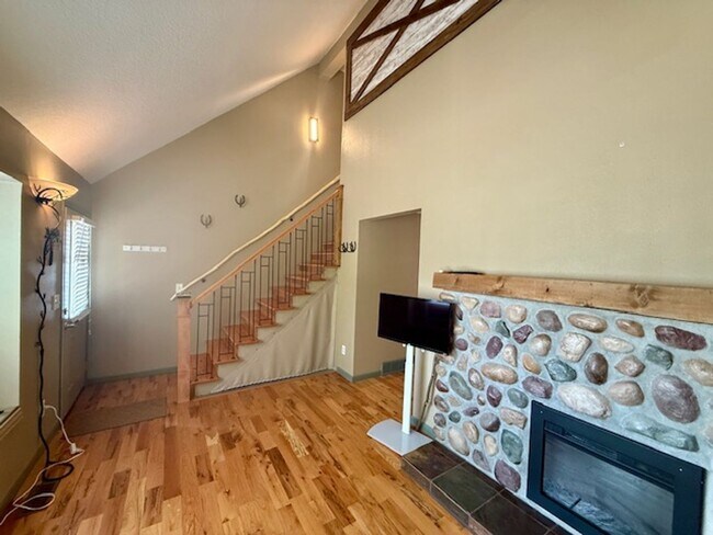 Building Photo - 7978 Chase Cir