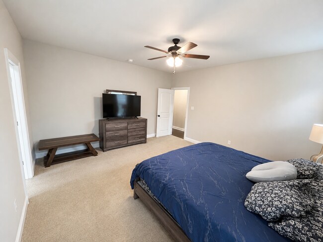 Building Photo - 11660 Brookstone Dr