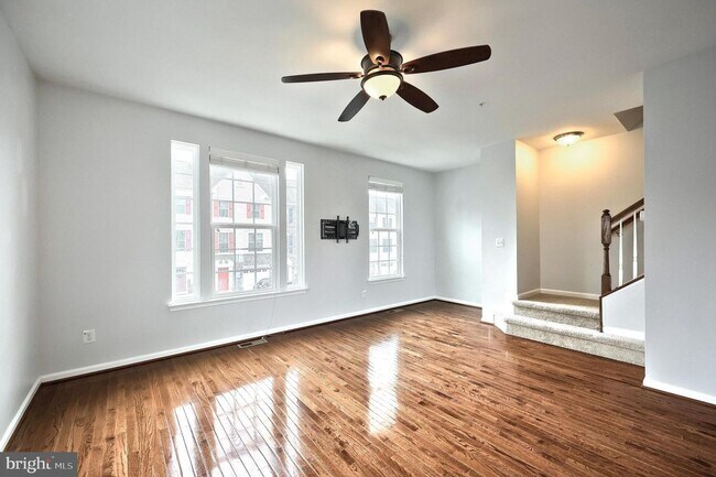 Building Photo - 1261 Elderslie Ln