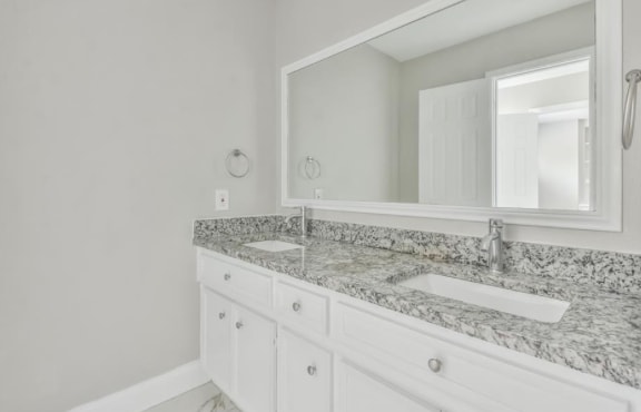 Building Photo - 2119 Woodstream Dr