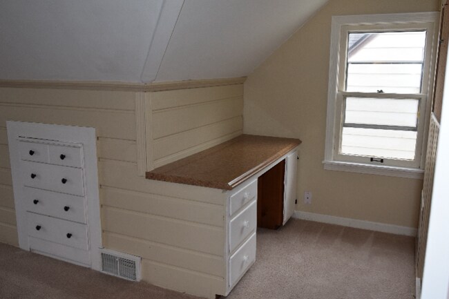 Building Photo - 4070 Wyncote Rd