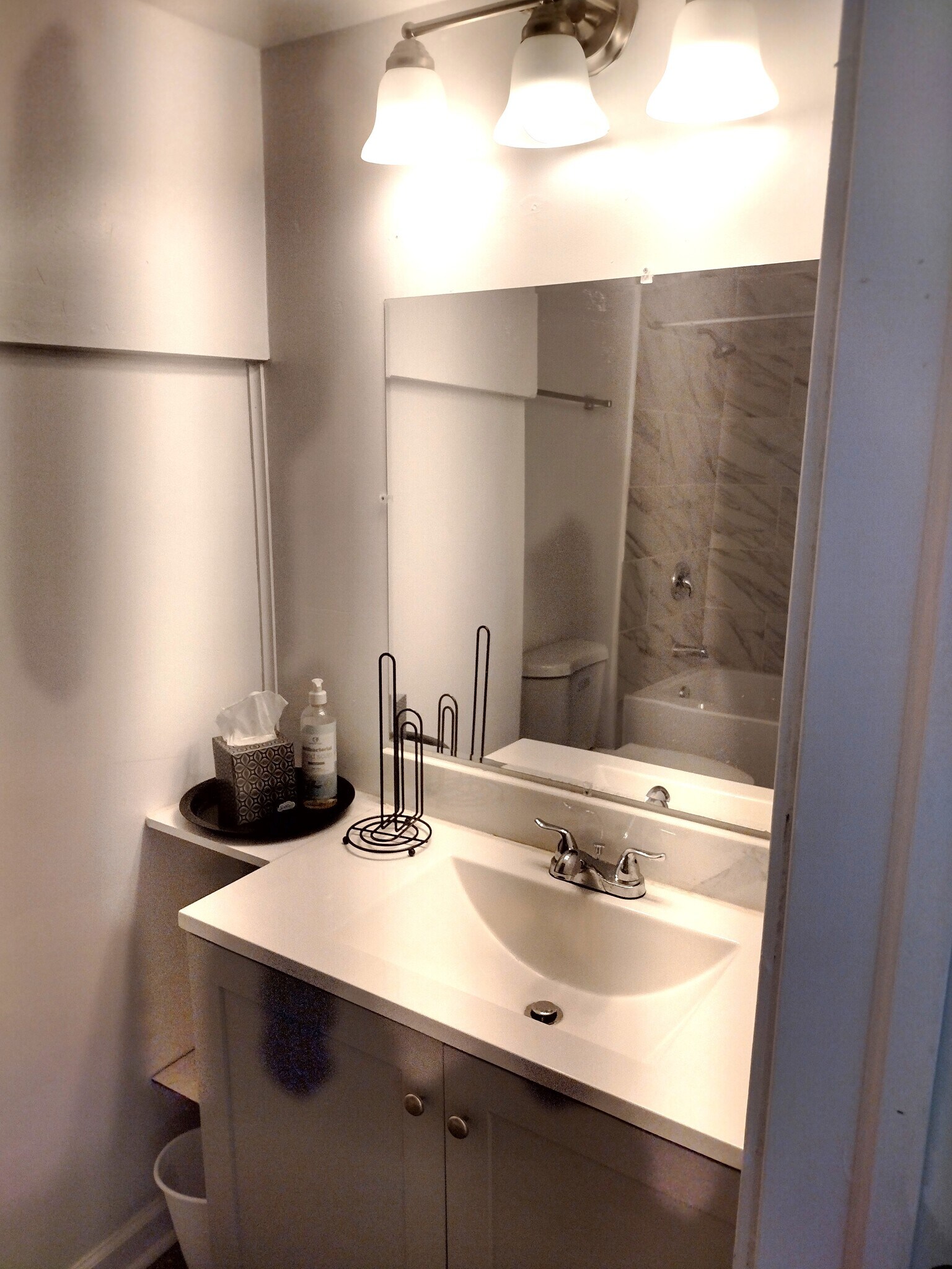 Building Photo - 9578 Landbreeze Row