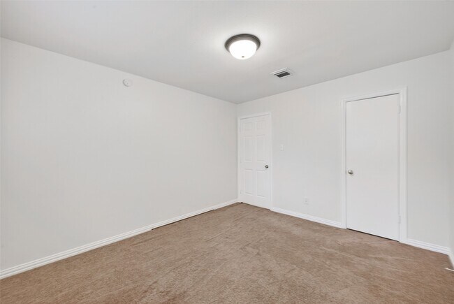 Building Photo - 12818 Westella Dr