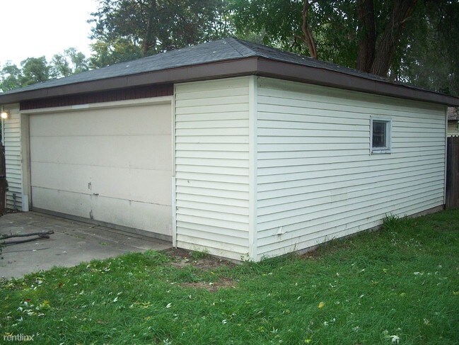 Building Photo - 3980 Buchanan Ave SW