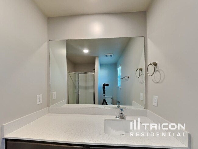 Building Photo - 202 Renwick Drive LA VERGNE TN