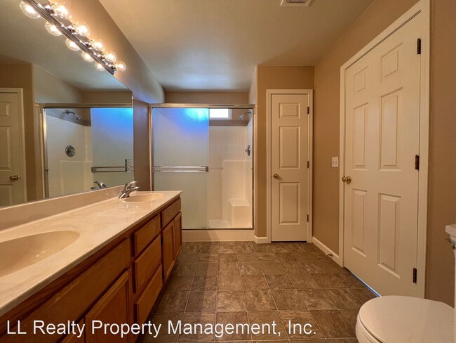 Building Photo - 3 br, 2 bath House - 1073 Pepper Lane