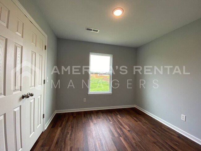 Building Photo - Home for Rent in Logan, AL!!! Minutes from...