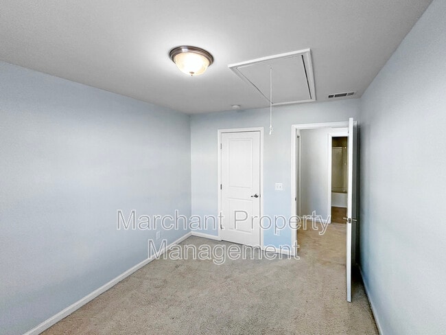 Building Photo - 114 Awendaw Way