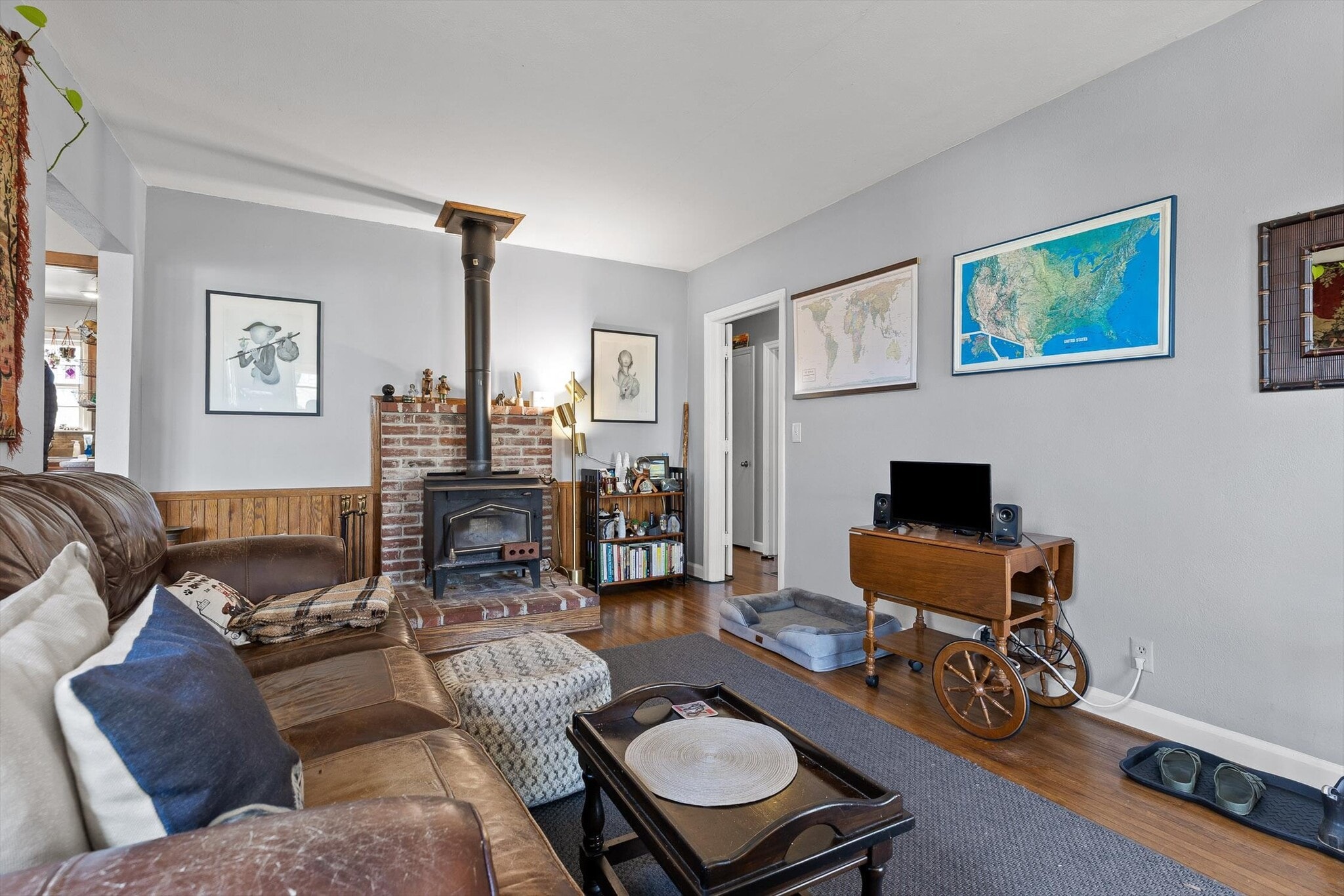 Building Photo - 844 Linden Hall Rd