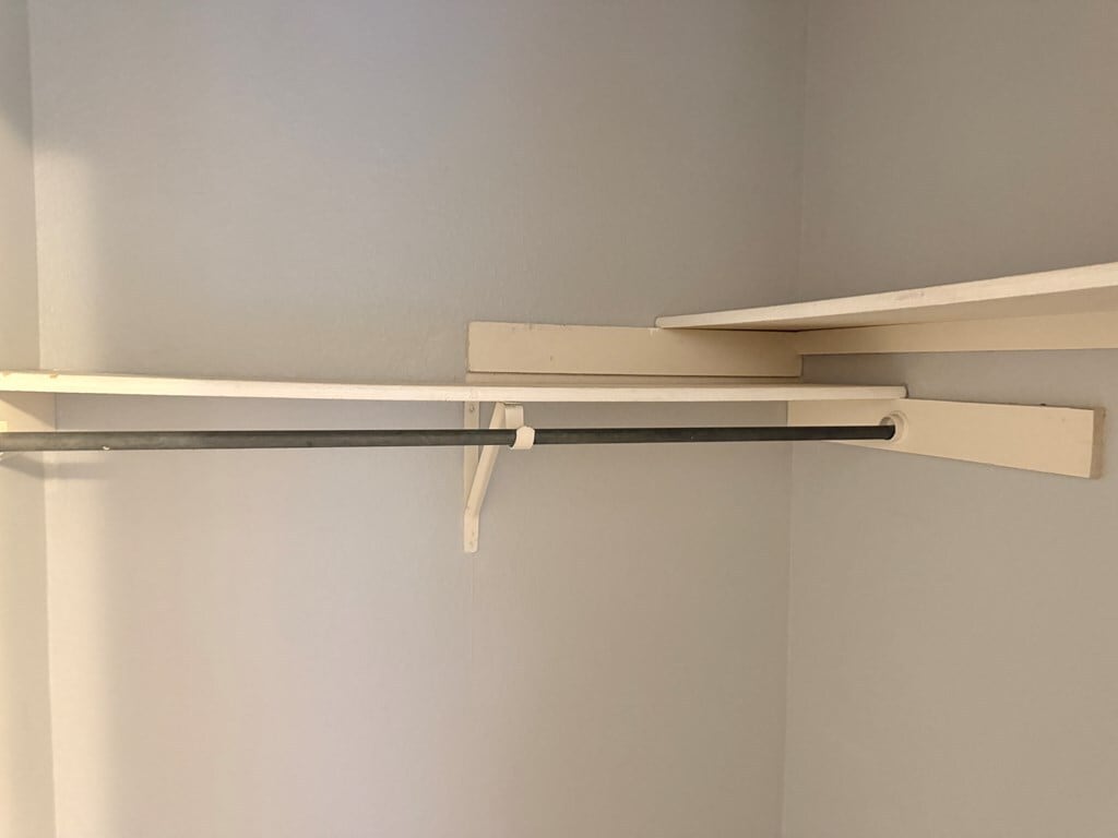 Building Photo - 2 Star Cir