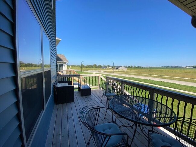 Building Photo - $2,550 | 4 Bedroom, 3.5 Bathroom House | Pets Negotiable | Available for a January 1st, 2026 Move...