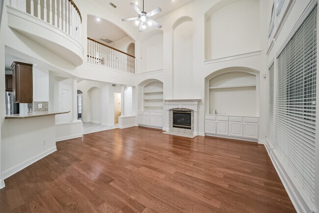 Building Photo - 14015 Falcon Heights Dr