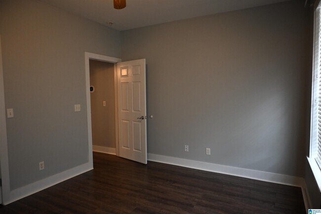 Building Photo - 2017 Kelly Creek Ct