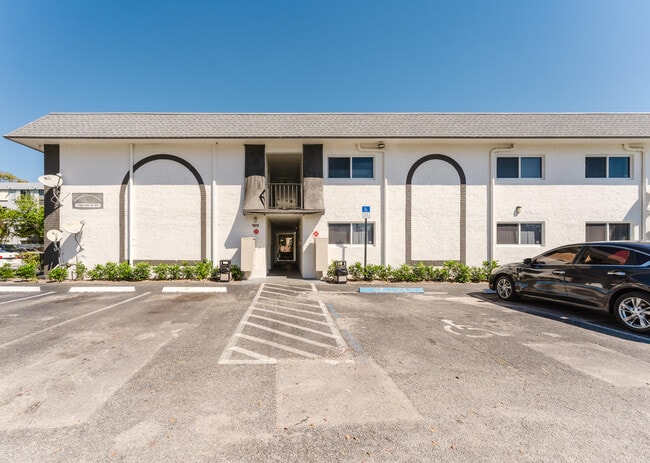Building Photo - 1720 NW 37th St