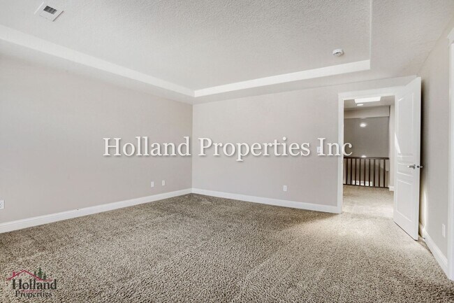 Building Photo - 21569 SW Susan Ln