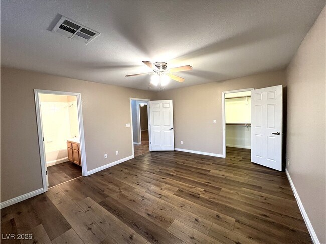 Building Photo - 7327 Laburnum St