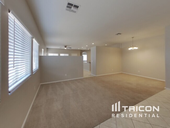 Building Photo - 2702 E Morenci Rd