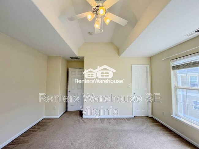 Building Photo - 134 S Kentucky Ave