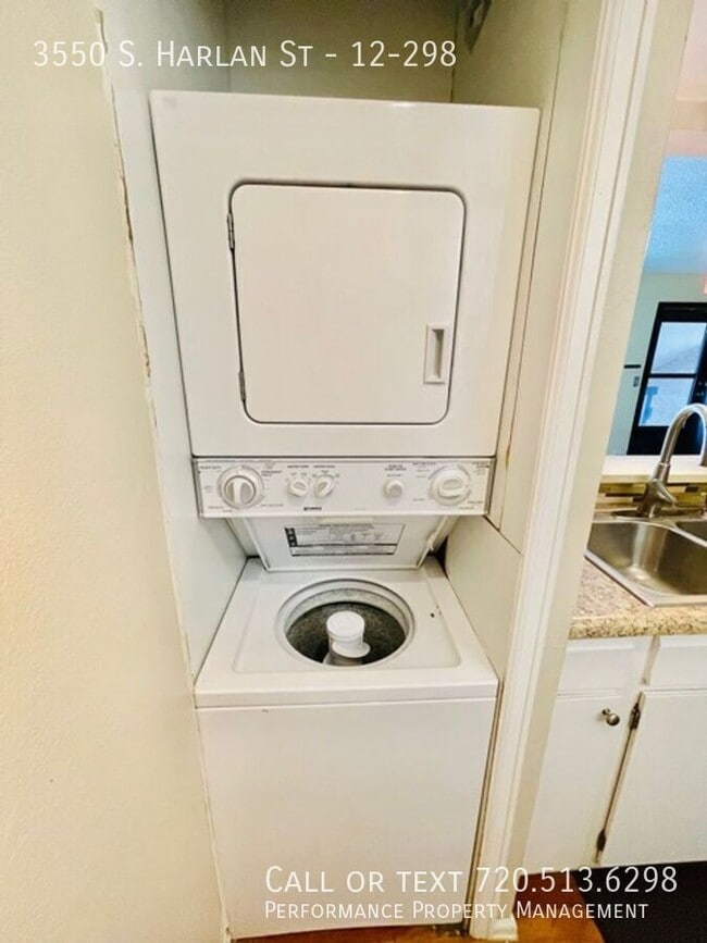 Building Photo - 3550 S Harlan St