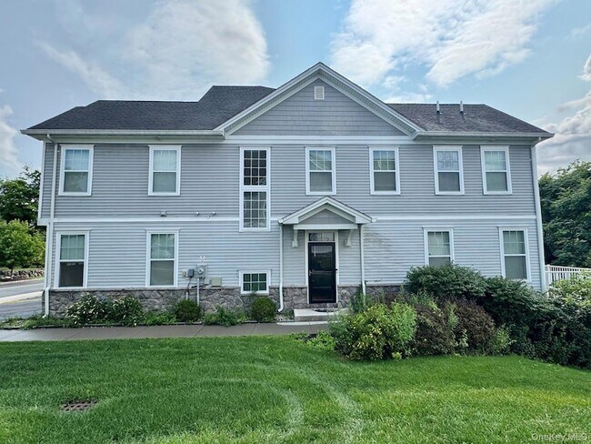 Building Photo - 95 Meadow View Dr