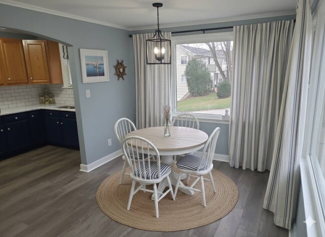 Building Photo - 139 Cora Ave