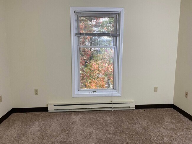 Building Photo - 131 Eastern Ave