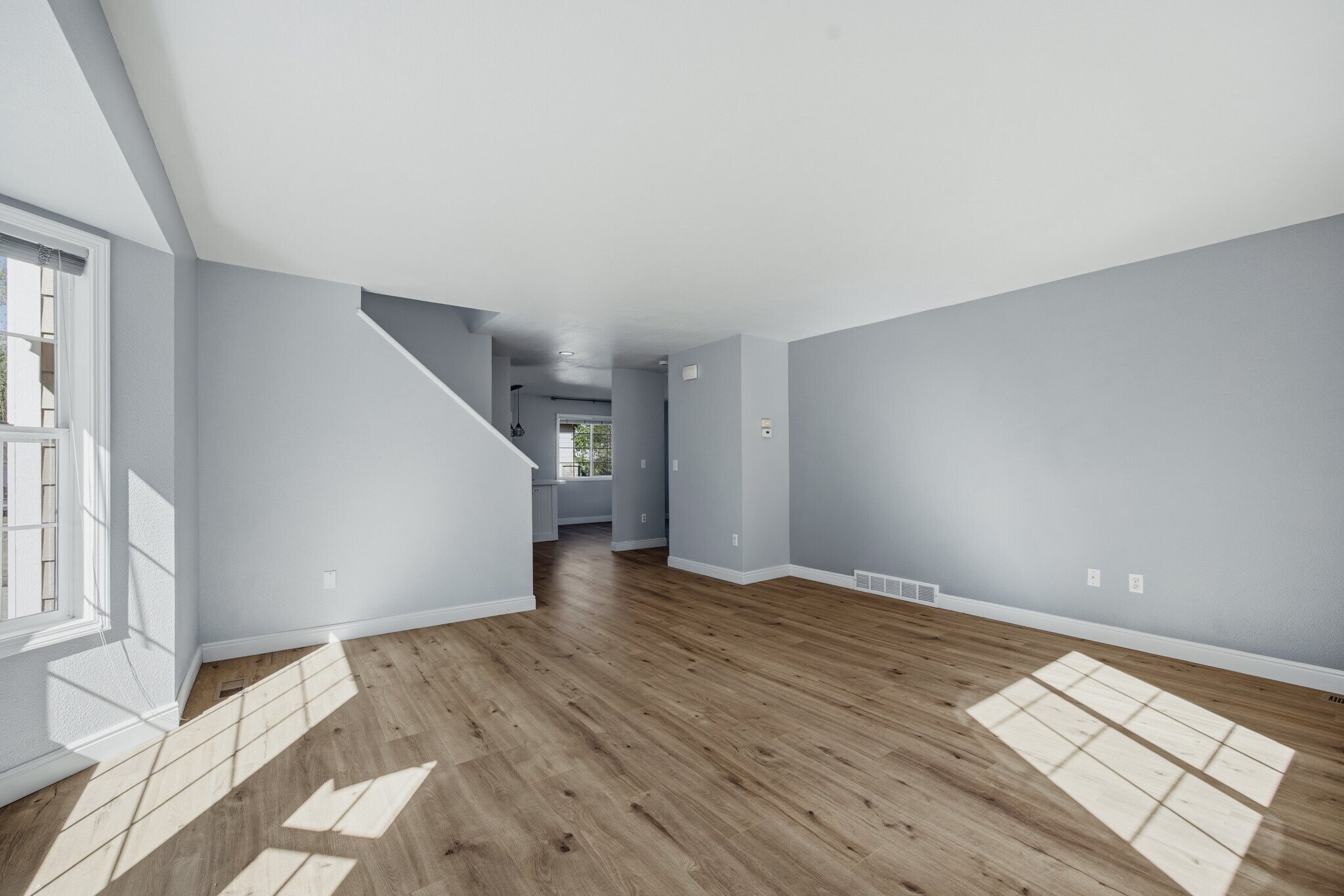 Building Photo - 2056 Calhoun Ct