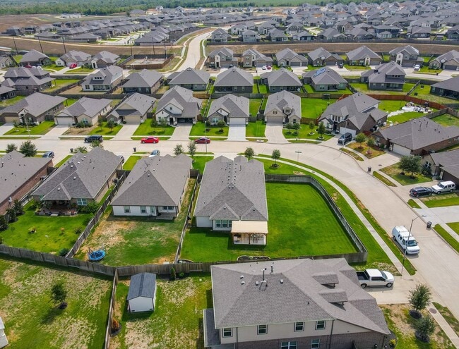 Building Photo - 31430 Stone Ridge Forest Dr