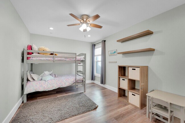 Building Photo - 600 Xanadu Pl