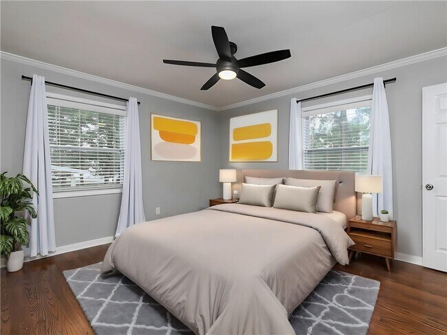 Building Photo - 3249 Howell Dr