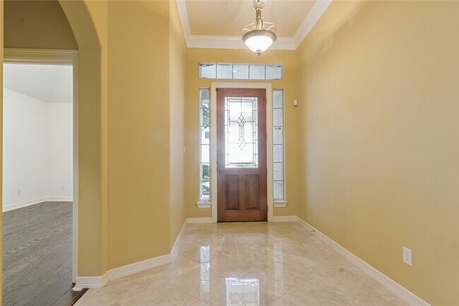 Building Photo - 5306 Norborne Ln