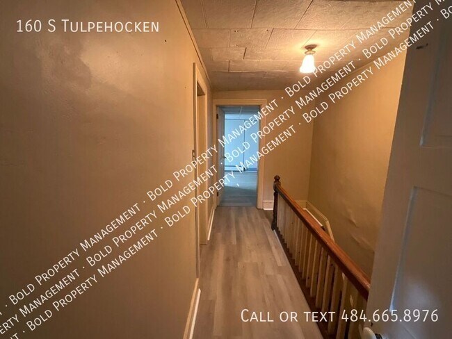 Building Photo - 160 S Tulpehocken St