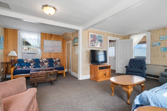 Building Photo - 4 Traynor St