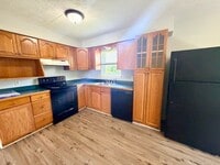 Building Photo - 514 Foxwood Dr
