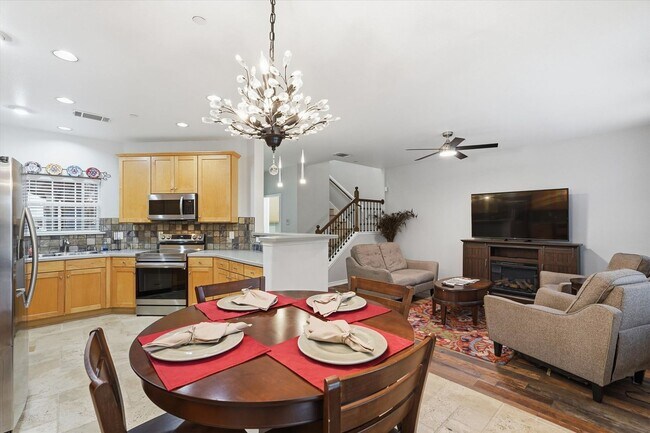 Building Photo - Beautiful 3-Bedroom, 2.5-Bath Townhouse in Plano ISD