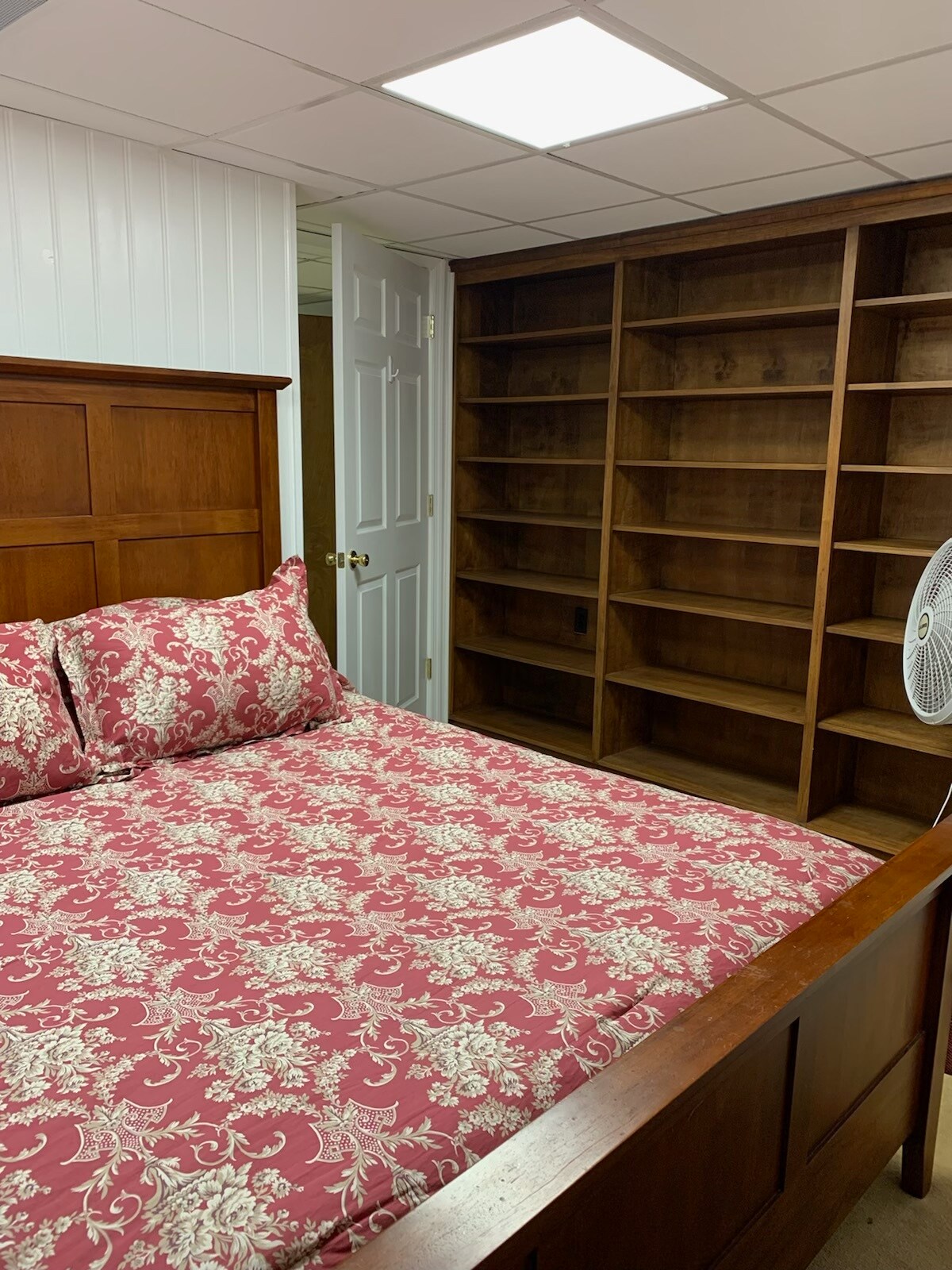 South Apt BR - 610 Lockett Rd