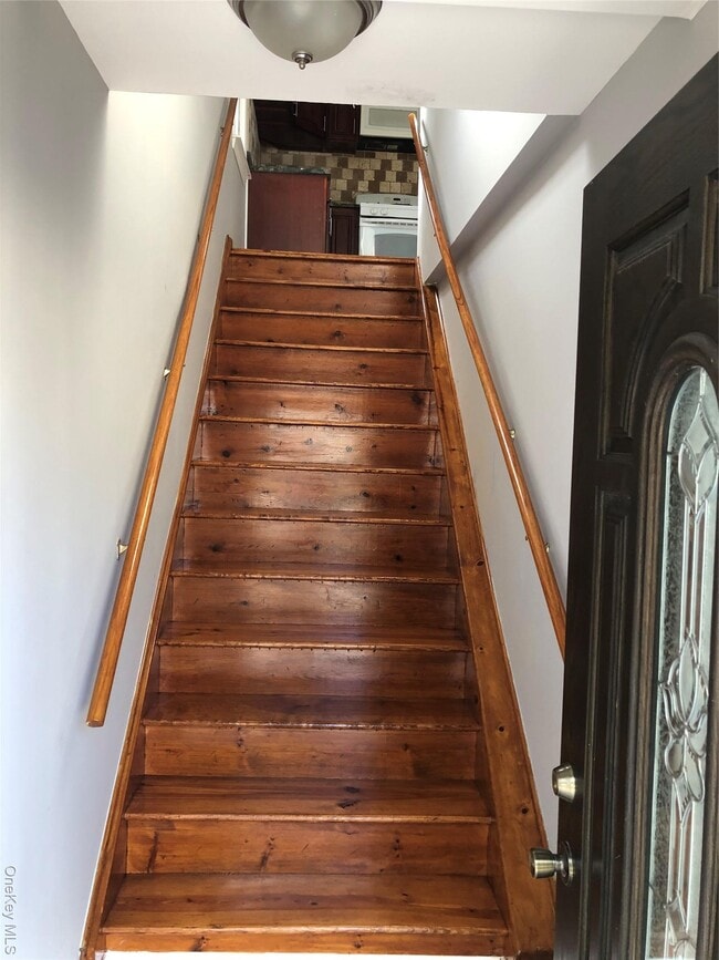 Building Photo - 231-10-23145 145th Ave