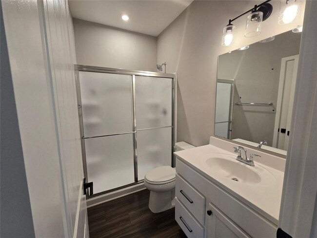 Building Photo - 196 Catalpa Grv