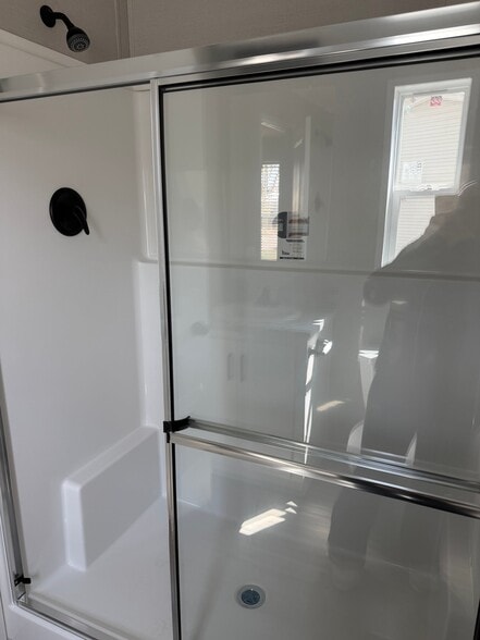 Building Photo - 14001 S Western Ave