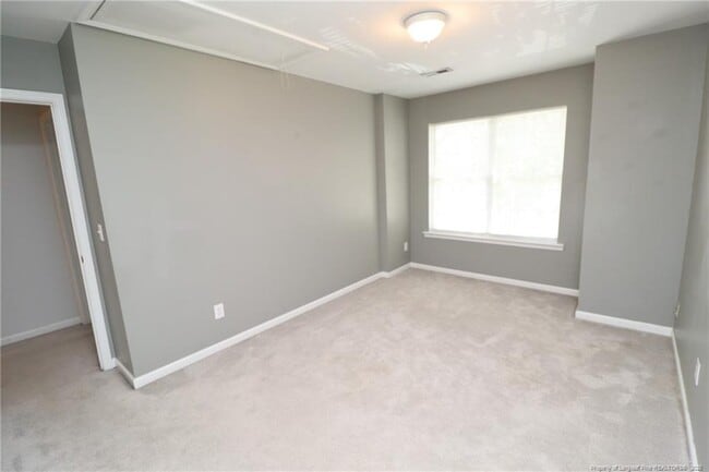 Building Photo - 10941 Pendragon Pl