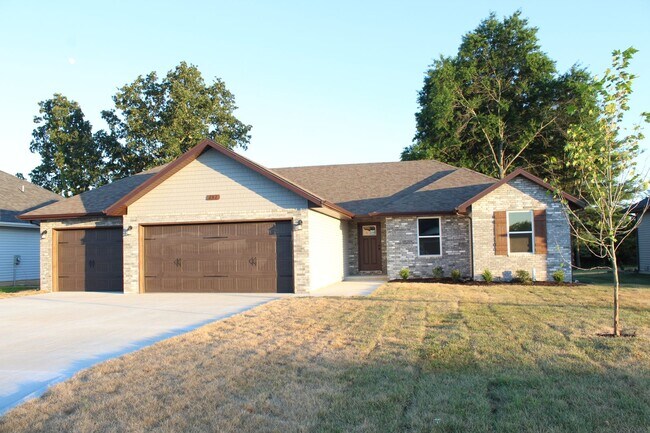 Primary Photo - Great brand new home!