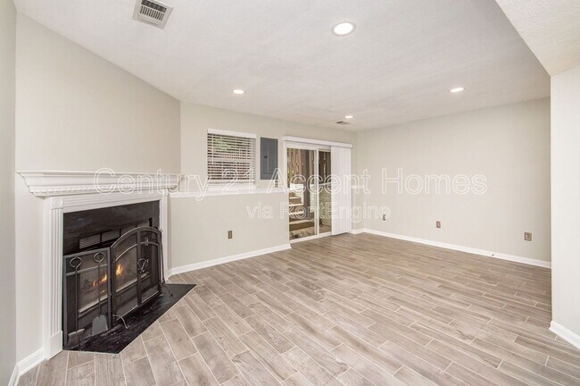 Building Photo - 5522 Jowett Ct