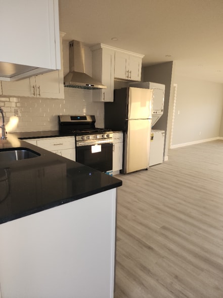 Building Photo - 26 Lennon Ave