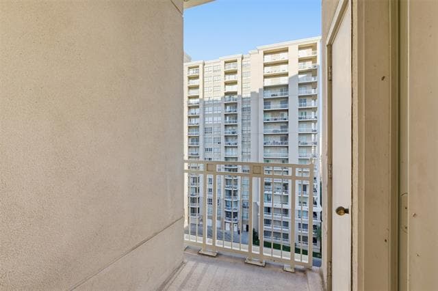 Building Photo - 3225 Turtle Creek Blvd Blvd