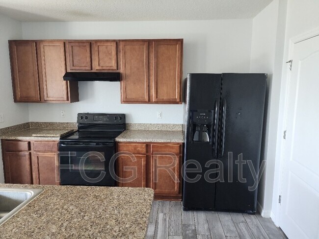 Building Photo - 469 Nova Dr