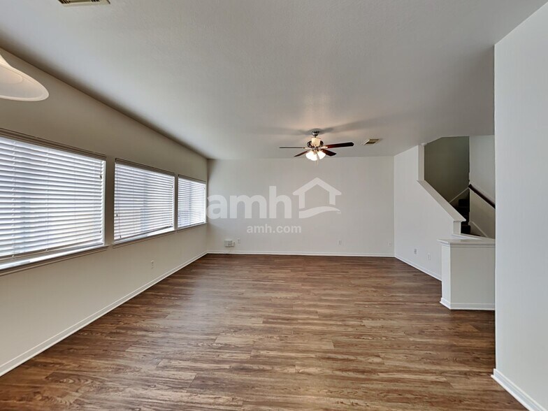 Building Photo - 21806 Grassy Hill Ln