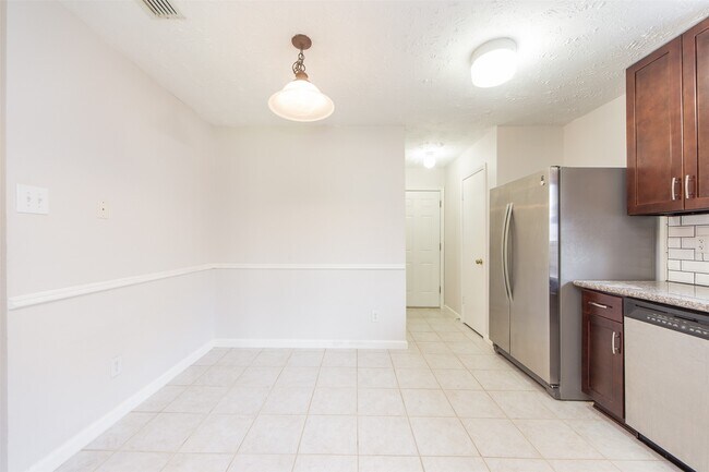 Building Photo - 22131 Eagle Meadow Dr