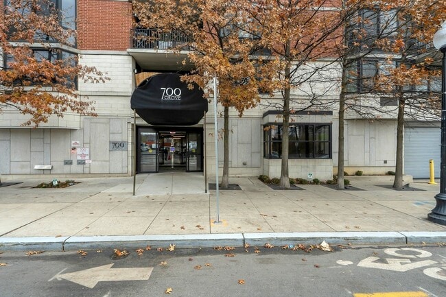Building Photo - 700 Grove St